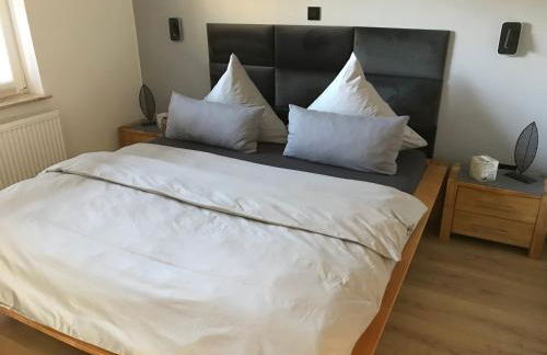 FeWo Hafenkoje am Timmeler Meer in Großefehn - Foto 3