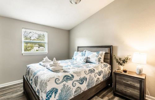 Light & Cozy Oasis with Private Pool and Hot Tub - Foto 18