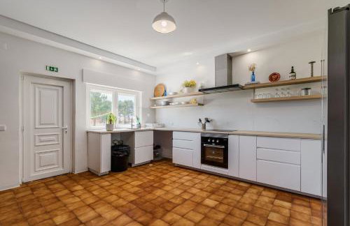 Palmela Sunset Villa - Photo 10