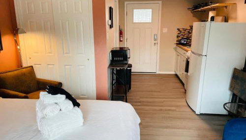 Studio with balcony - Photo 3