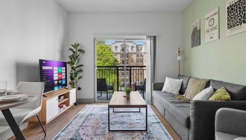 Cozy Urban Getaway - Free Parking, Gym, Stadium - Foto 2