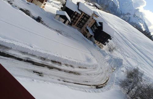 Slow Chalet MtBlanc Soleil Ski-inout Nice View Balcony Elevator Parking - Photo 33