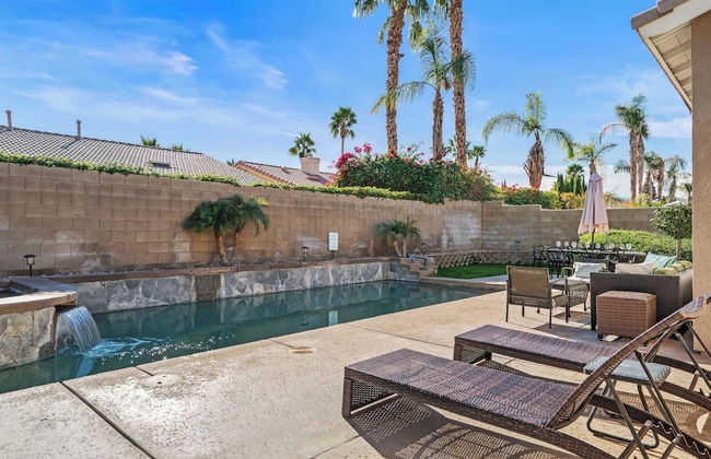 La Quinta Desert Haven Luxe Stay w/ Private Pool, Hot Tub, Pool Table - Foto 41