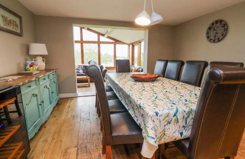 Manor Wood - Photo 13