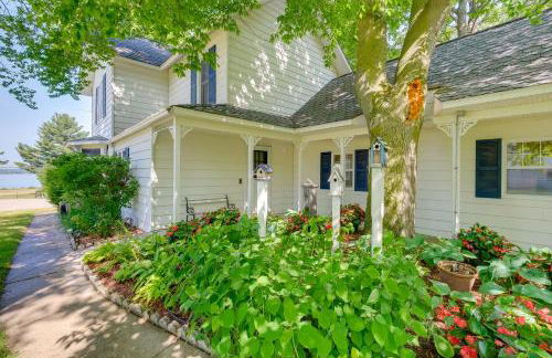 Elegant 1905 Home Steps to Torch Lake and Dtwn - Foto 30