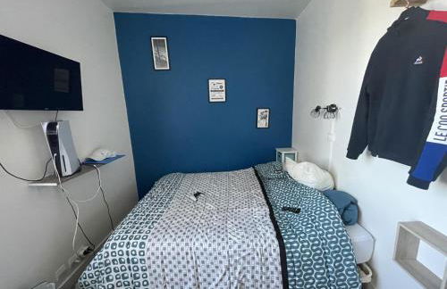 Meublé de Tourisme dans parc arboré 1000m2 - Sejour-la-Roche Eperon - Foto 15