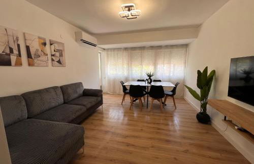 El Surtidor - Foto 3