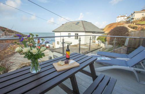 THE ANNEXE AT UPPER BEACH HOUSE - Photo 4