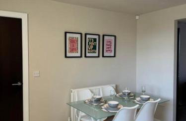 Contractor Accommodation Sleeps 7 - 4 Bathrooms - Parking For 3 Vans - Worksop - Foto 11