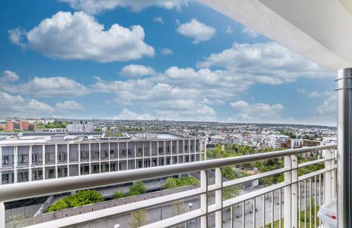 Chic & Cosy - Private Parking - Between Paris & DisneyLand - 5min TrainStation, Big Mall - Foto 31