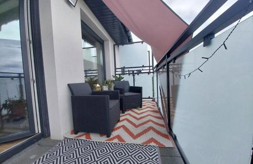 Magical Mirror Apartment - Photo 13