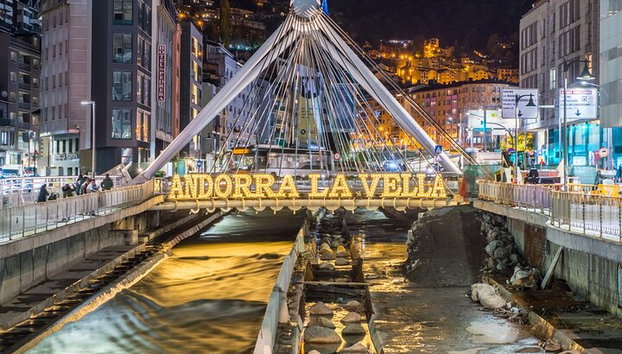 Tour privato a piedi nel centro storico di Andorra la Vella - Foto 4