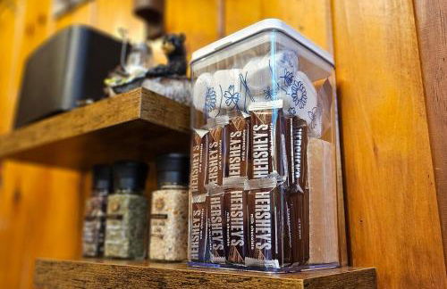 ADK Forest Cabin near Lake Placid with Hot Tub and Ice Bath - Foto 34