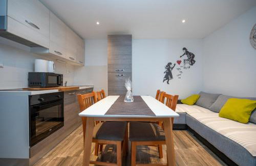 Family-friendly apartments with swimming pool Lukovo Sugarje, Karlobag - 24896 - Photo 19