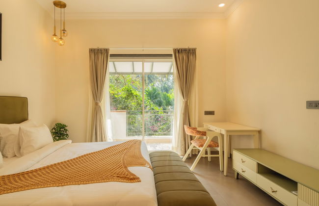 ELIVAAS Laguna Camellia | Luxe 4 BHK Villa Near Popular Beaches with Private Pool - Photo 36