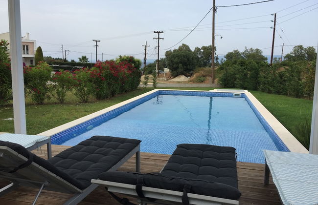 Kanistro Luxury Villa With Pool - Photo 7