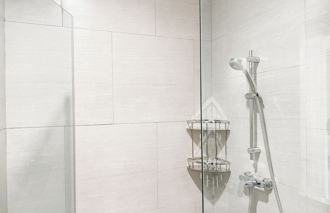 Elegant 3Br With Private Lift And Extra Room Menara Jakarta Kemayoran Apartment - Foto 23