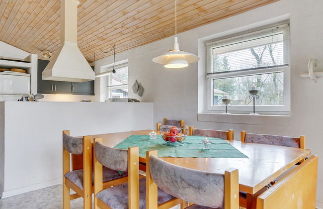 4 bedroom House in Toftlund with terrace - Photo 19