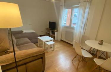 Cómodo alojamiento en Gijón - Foto 2