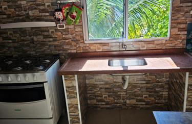 Casa de temporada em Lindoia - PISCINA, FOGÃO A LENHA, CHURRASQUEIRA - Conforto e privacidade - Foto 47