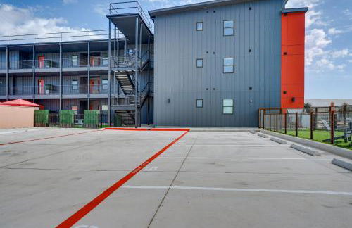 Pet-Friendly New Braunfels Condo with Shared Pool! - Photo 17