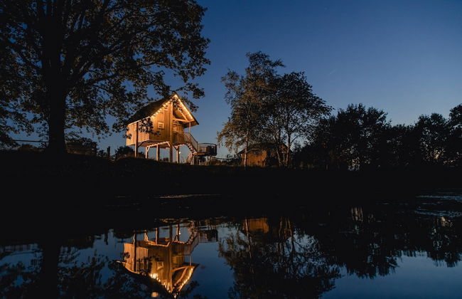 Fine Chalet near Water with Woodfired Hot Tub - Foto 21