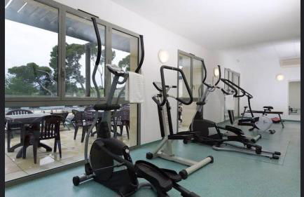 LA PERLE DE PROVENCE-Magnifique Vue CLIM LINGE Golf Saumane 6P Piscine Tennis - Foto 18