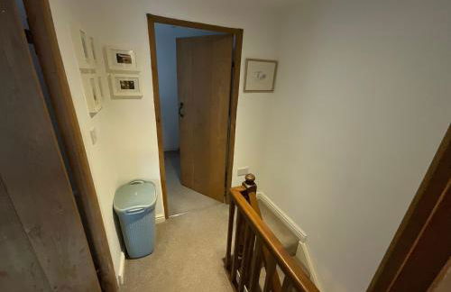 Carr’s cottage Eyam Peak District, - Photo 21