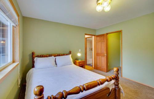 Hot Tub, 4 Mi to Wallace Falls Riverfront Retreat - Photo 24