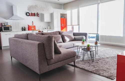 Beach & Urban Attic - Photo 9