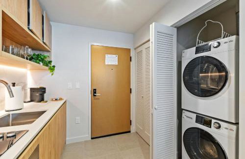Stylish Apt with Rooftop Pool in Downtown Miami - Foto 15