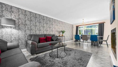 Lovely Greater MCR Family Home by City SuperHost - Foto 4