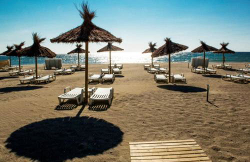 Grand T4 - 3 chambres - Terrasse - Plage à 50m - Foto 3