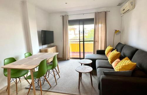 Urban Retreat with Views & Terrace - Foto 16