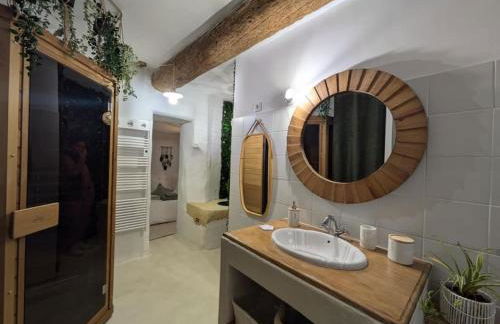 La Galatée, Balnéo et Sauna privatifs - Foto 13