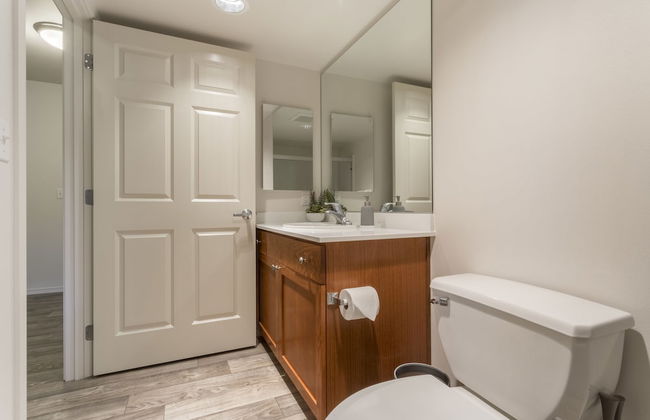 Domicile Suites at Elliott Bayview - Photo 8