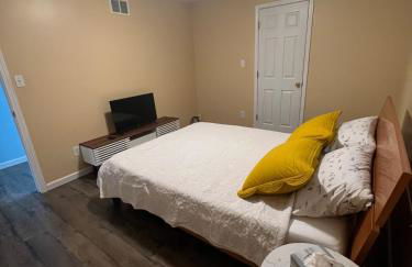 Charming home in heart of St Joseph 30 Plus days - Foto 12