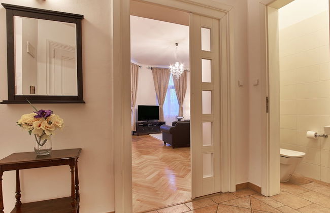 Old Town Square Royal Apartment - Photo 22