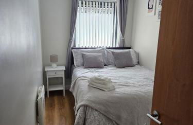 Modern City Apartment for 5 - Near Train Station - Foto 4