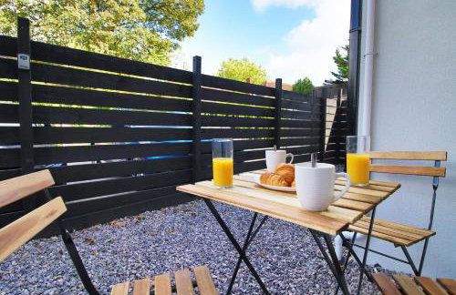 Casa di pietra - Cardiff City centre apartment with patio, Free private parking - Foto 50