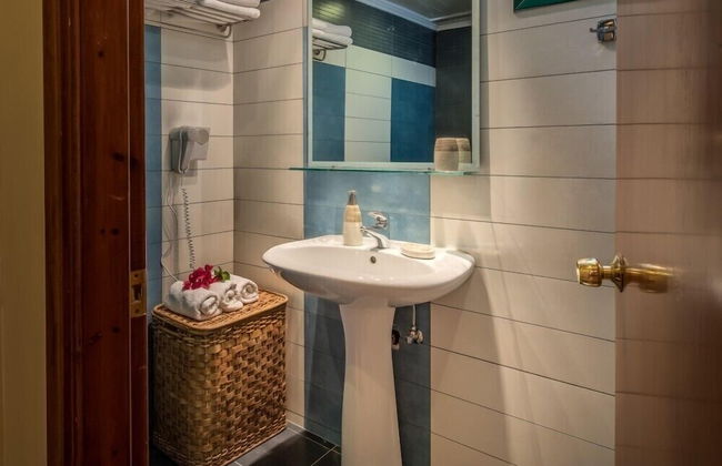 St.John Villas - Photo 37