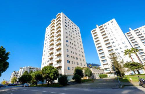 Skyview 2BR with Balcony and Garage - Foto 70