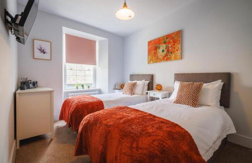 A stunning 3 bed Apartment - Photo 3