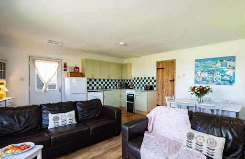 Atlantic Lodge - Photo 4