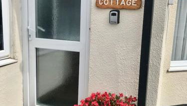 Gem Cottage - Photo 2