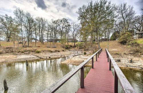 Family Alba Home w/ Boat Dock on Lake Fork! - Foto 25