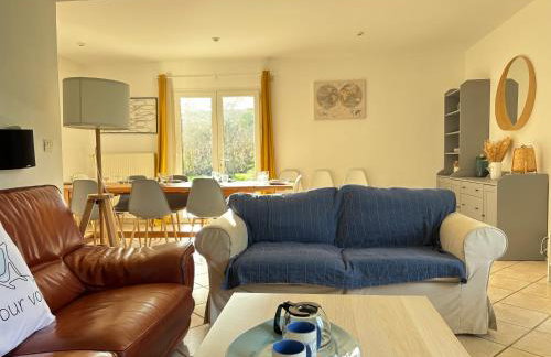 Villa des pontons Maison 5 chambres avec grand jardin clos et belle terrasse séjour spacieux lumineux à 2 kms de la plage d'Arromanches près de Bayeux, Omaha beach - table de ping pong - garage - Foto 7