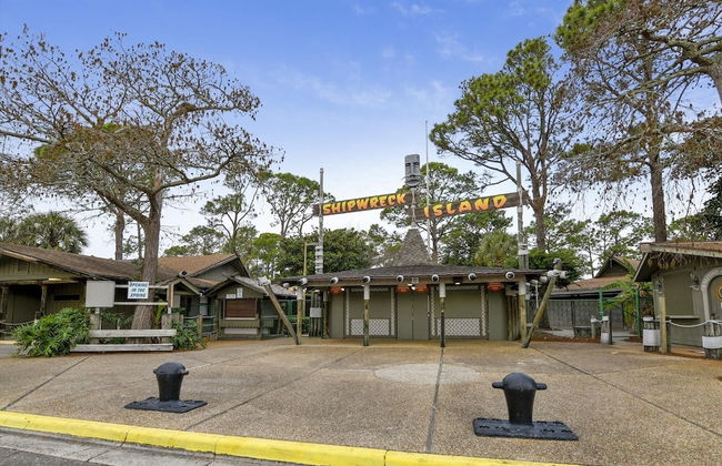 2340 Grand Oaks Ln 2 Bedroom Home by RedAwning - Photo 35