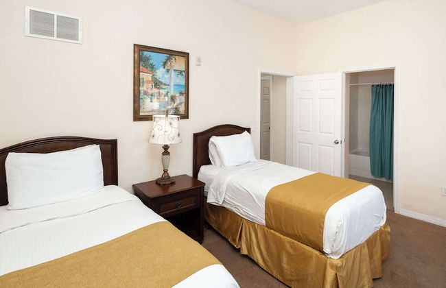 Tropical 2 BDR Condo in Brand New Resort Community - Foto 7