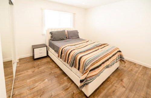 Cozy Stylish 1-Bedroom In Hollywood With Free Gated Parking - Photo 16